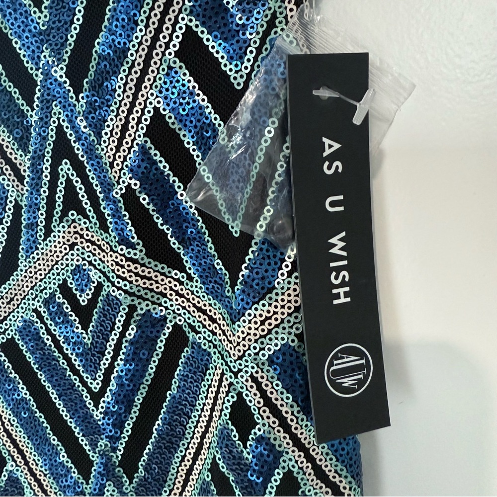 Elegant Sequined Geometric Dress size small - Picture 5 of 9